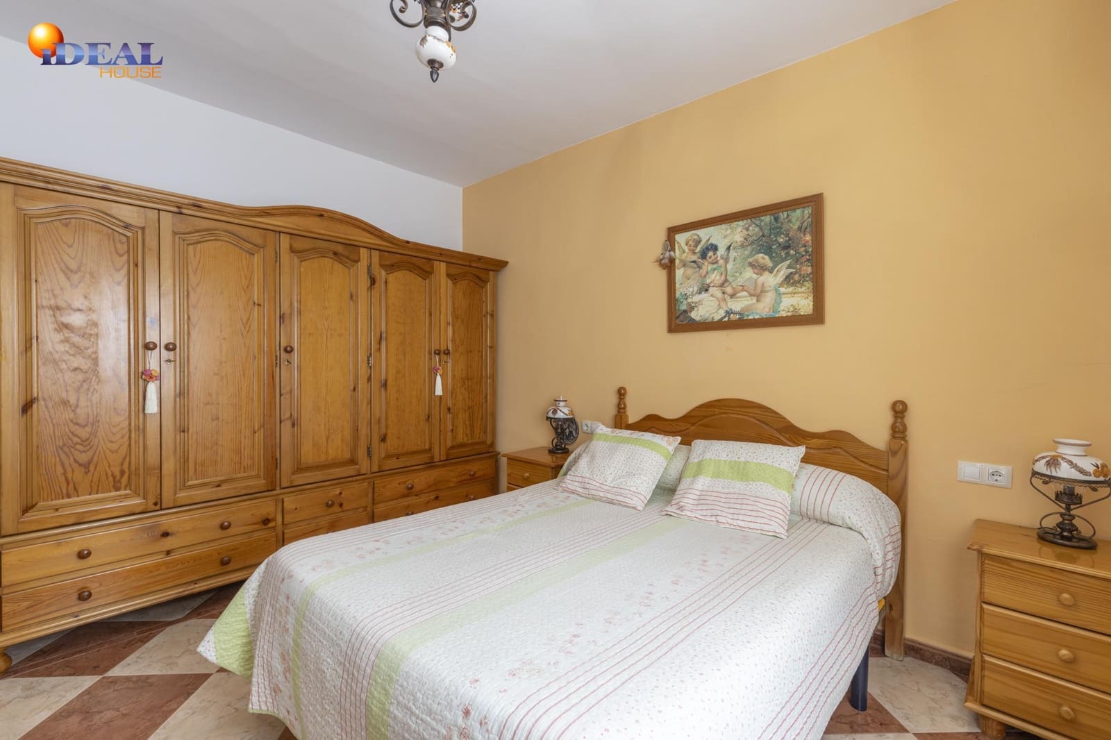 5 soveværelse Finca/Landehus til salg i Huetor Tajar - € 240.000 (Ref: 9449040)