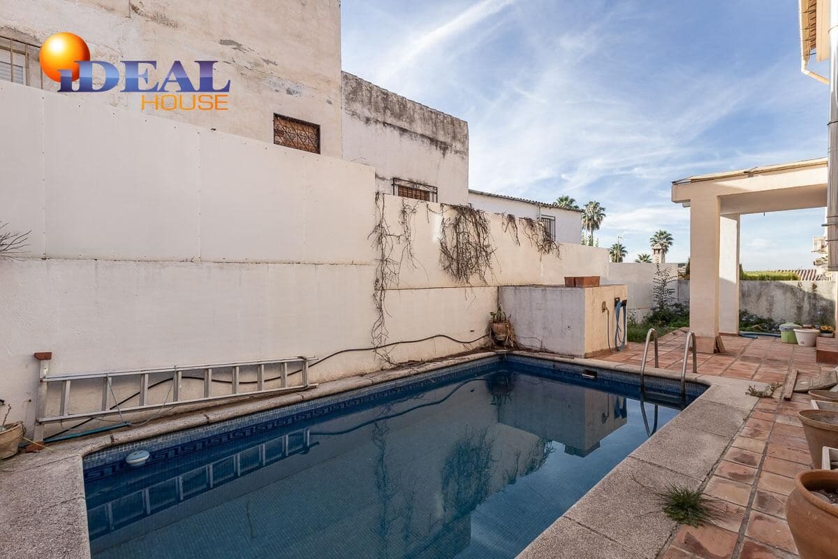 4 makuuhuone Huvila myytävänä paikassa Jun mukana uima-altaan - 240 000 € (Ref: 9449042)