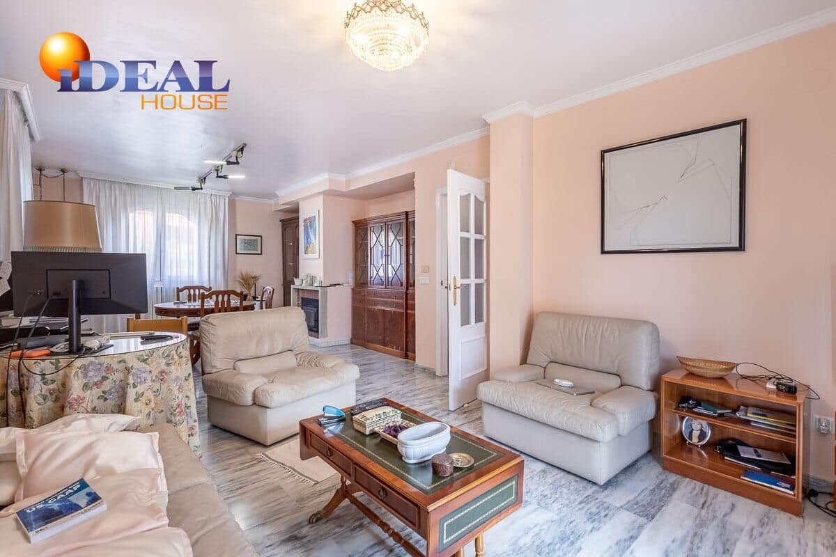 4 makuuhuone Huvila myytävänä paikassa Jun mukana uima-altaan - 240 000 € (Ref: 9449042)