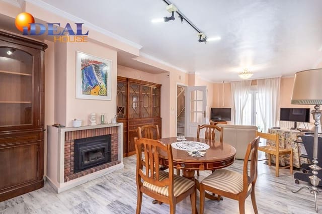 4 makuuhuone Huvila myytävänä paikassa Jun mukana uima-altaan - 240 000 € (Ref: 9449042)