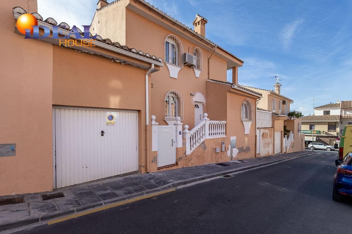 4 makuuhuone Huvila myytävänä paikassa Jun mukana uima-altaan - 240 000 € (Ref: 9449042)