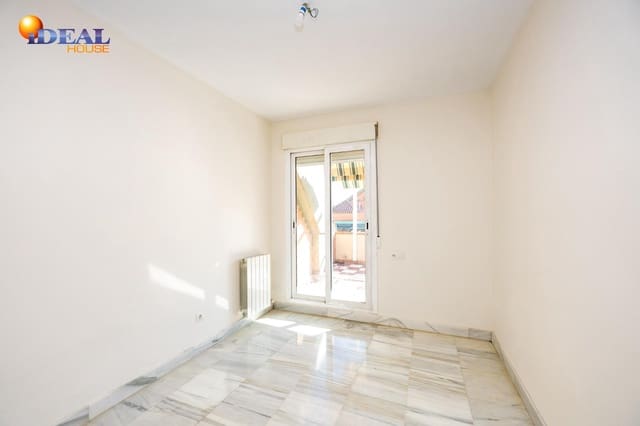 Ático de 3 habitaciones en Carretera de la Sierra, Granada ciudad en venta con garaje - 360.000 € (Ref: 9450212)