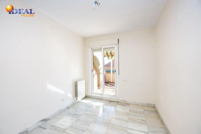 Ático de 3 habitaciones en Carretera de la Sierra, Granada ciudad en venta con garaje - 360.000 € (Ref: 9450212)