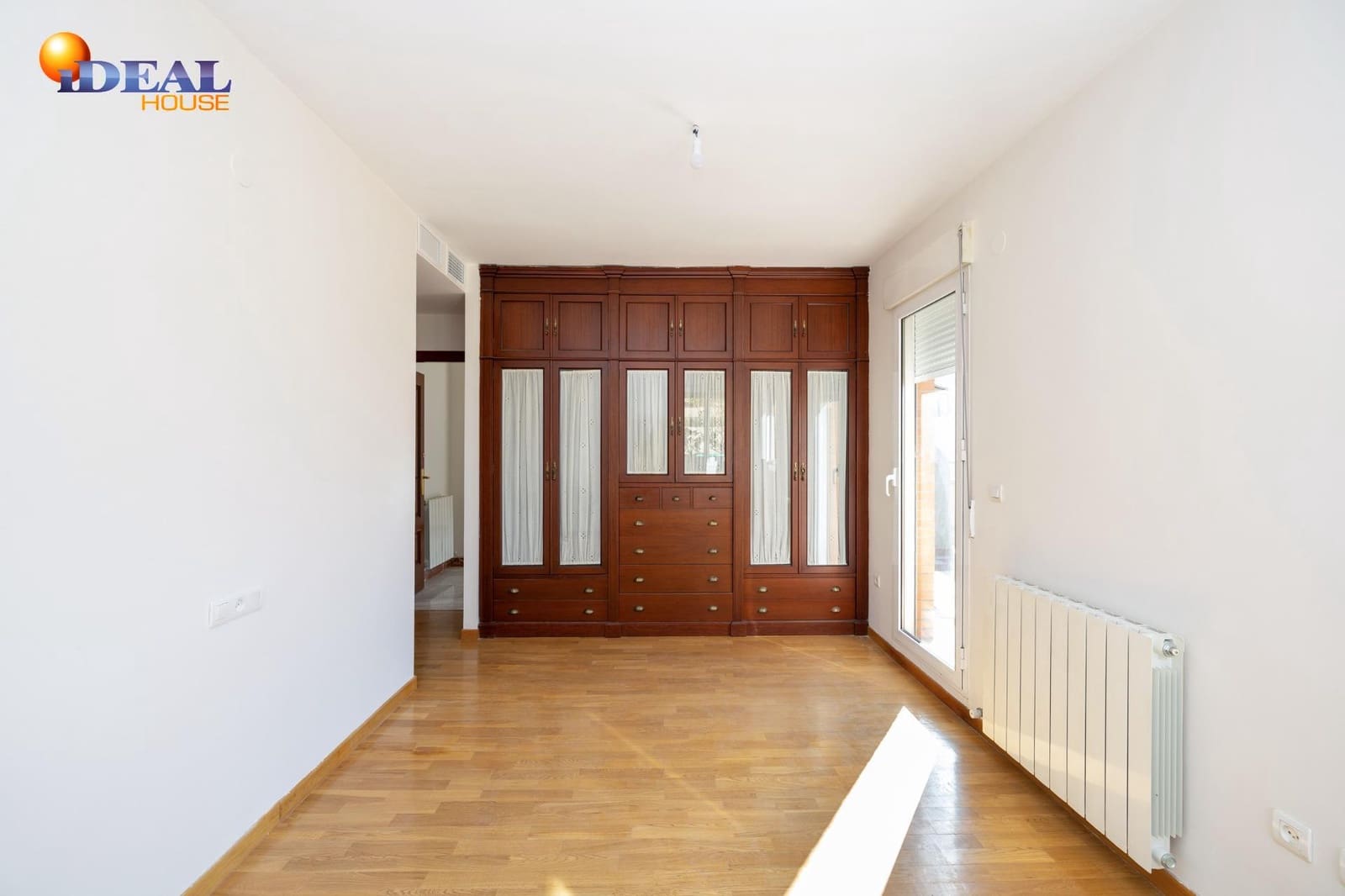 Ático de 3 habitaciones en Granada ciudad en venta con garaje - 360.000 € (Ref: 9450212)