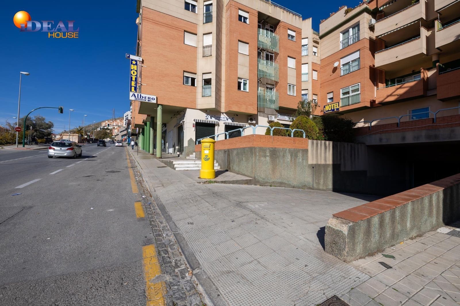 Ático de 3 habitaciones en Granada ciudad en venta con garaje - 360.000 € (Ref: 9450212)