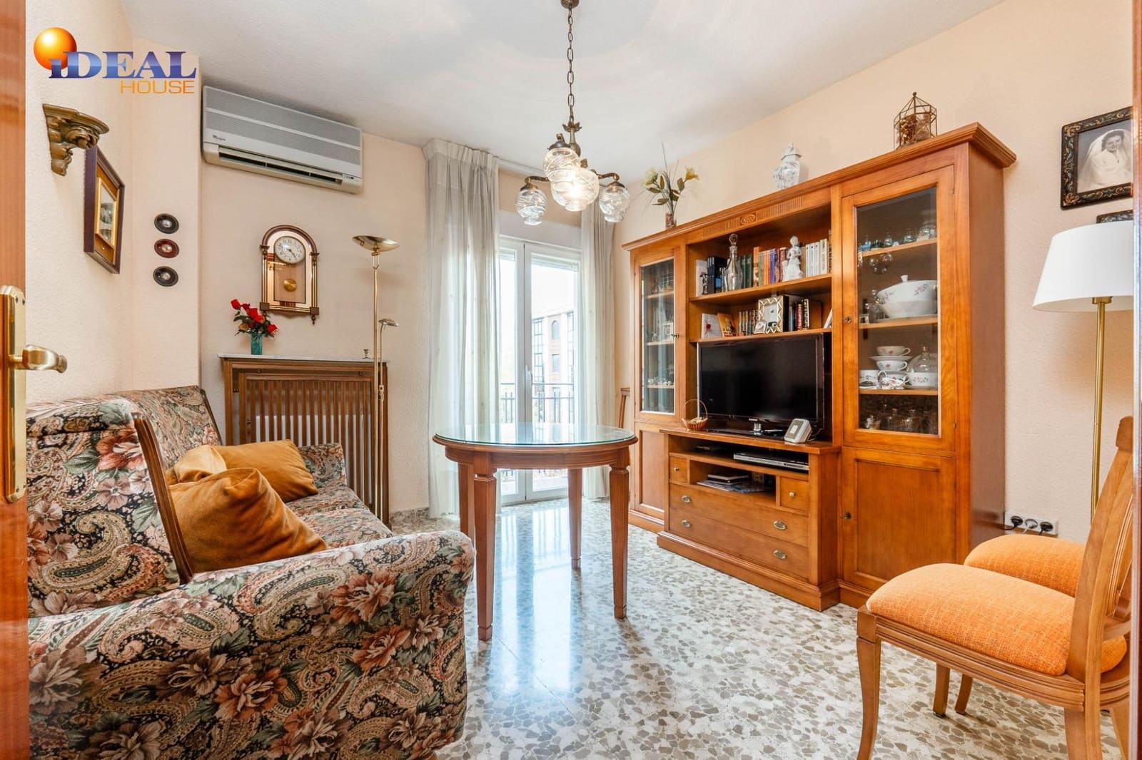 4 bedroom Flat for sale in Granada city with garage - € 367,500 (Ref: 9450215)