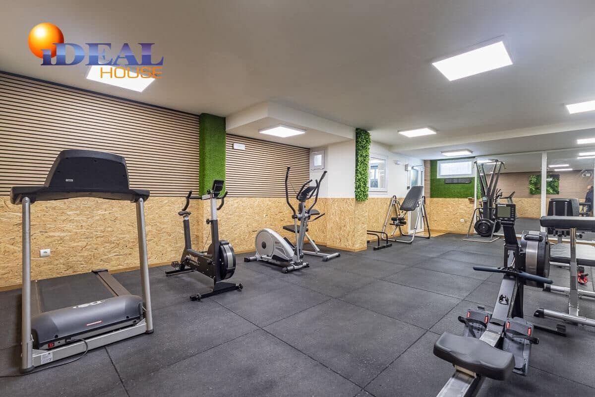 2 bedroom Flat for sale in Sierra Nevada with pool garage - € 240,000 (Ref: 9452073)