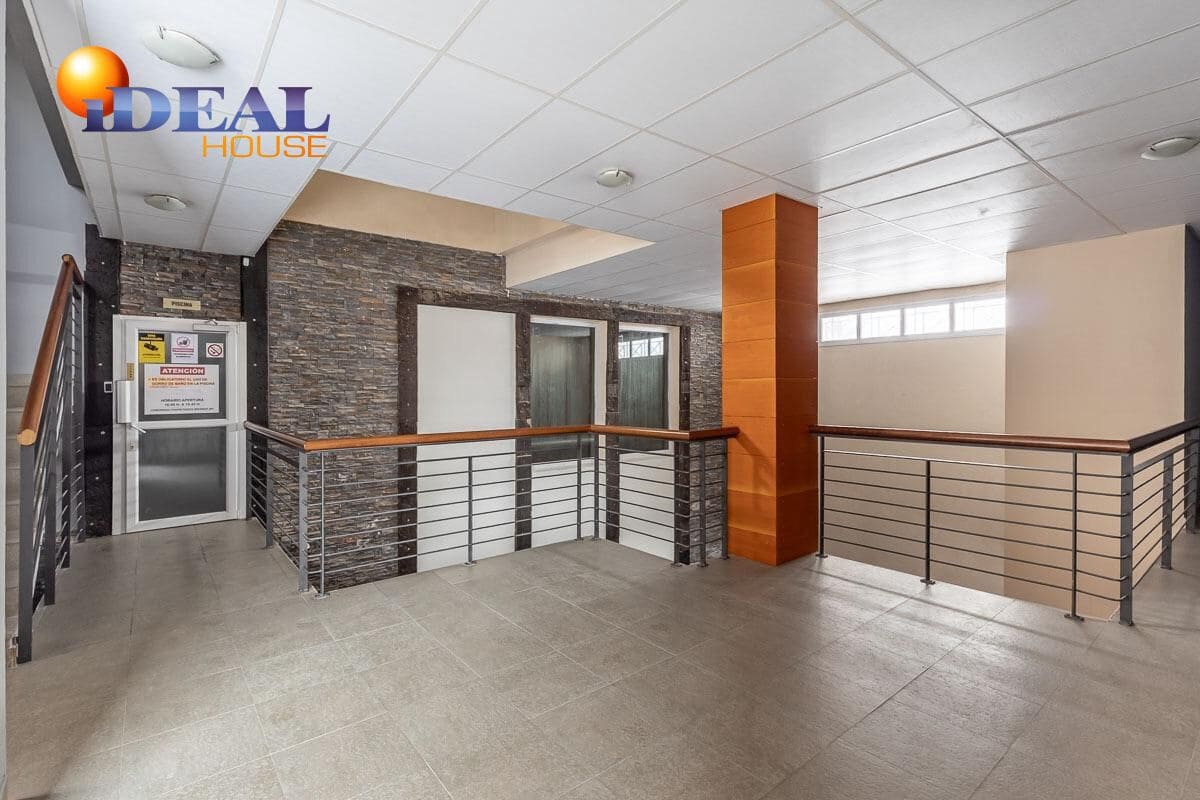 2 bedroom Flat for sale in Sierra Nevada with pool garage - € 240,000 (Ref: 9452073)