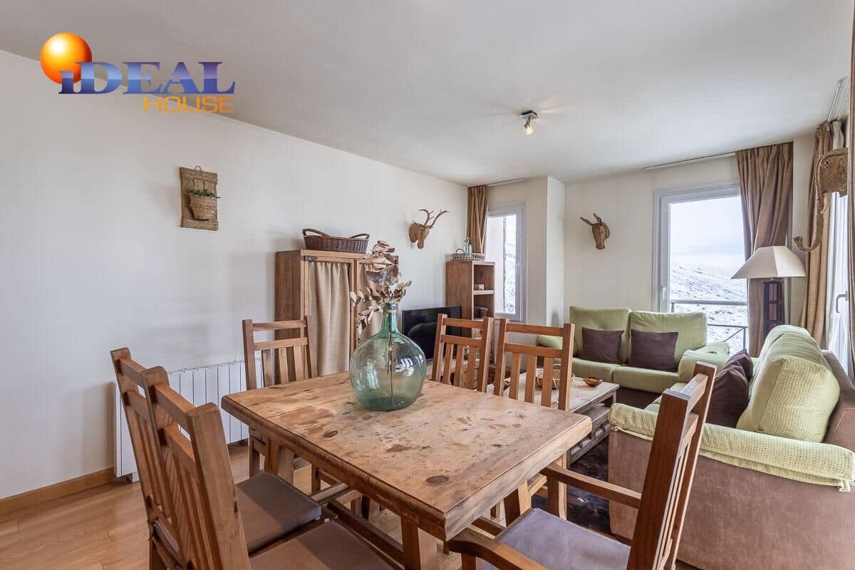 2 bedroom Flat for sale in Sierra Nevada with pool garage - € 240,000 (Ref: 9452073)