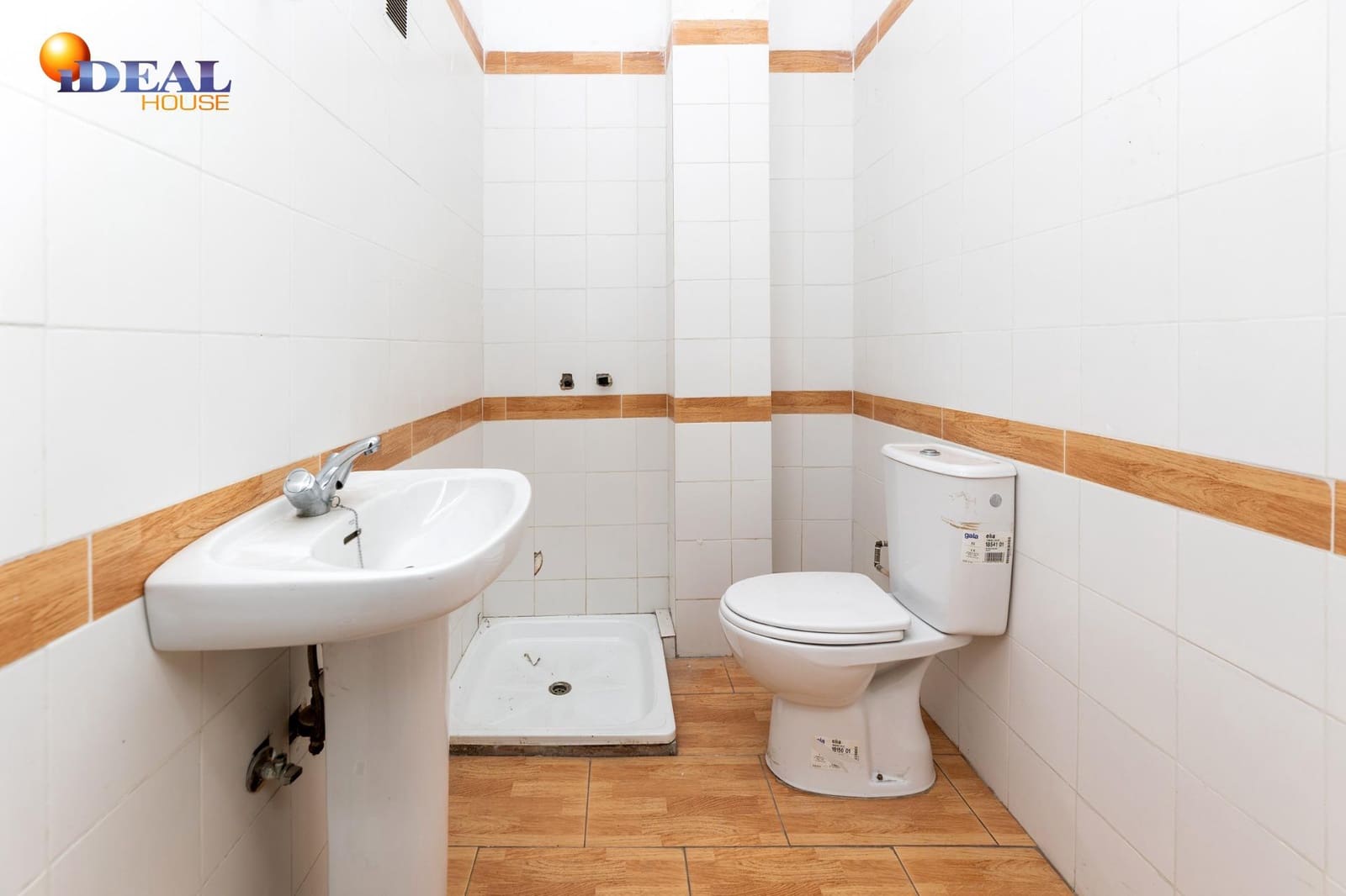 Gewerbe zu verkaufen in Armilla - 120.000 € (Ref: 9456182)