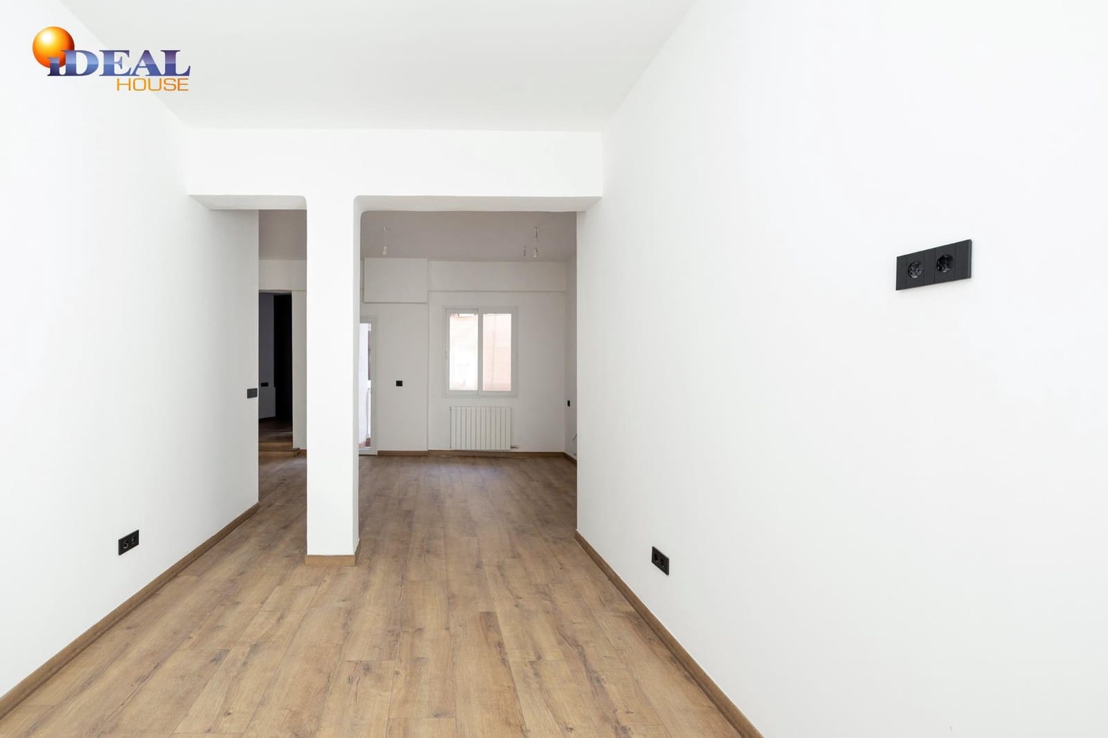 2 bedroom Flat for sale in Granada city - € 398,000 (Ref: 9456183)