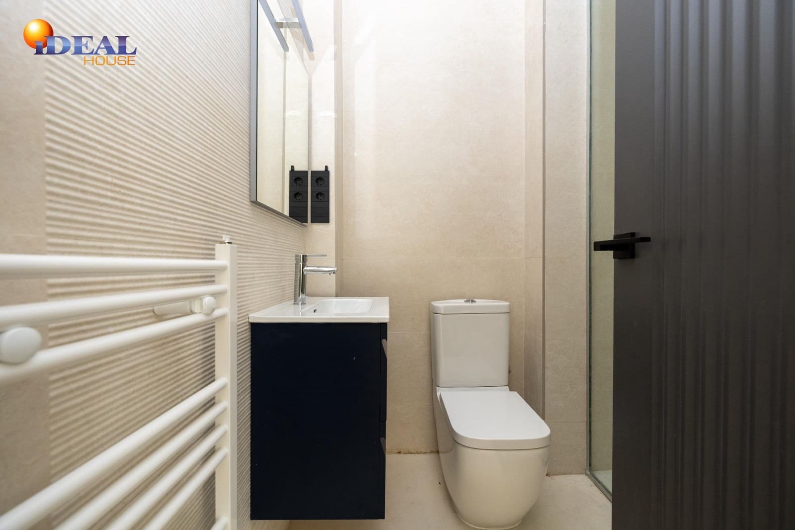 2 bedroom Flat for sale in Granada city - € 398,000 (Ref: 9456183)