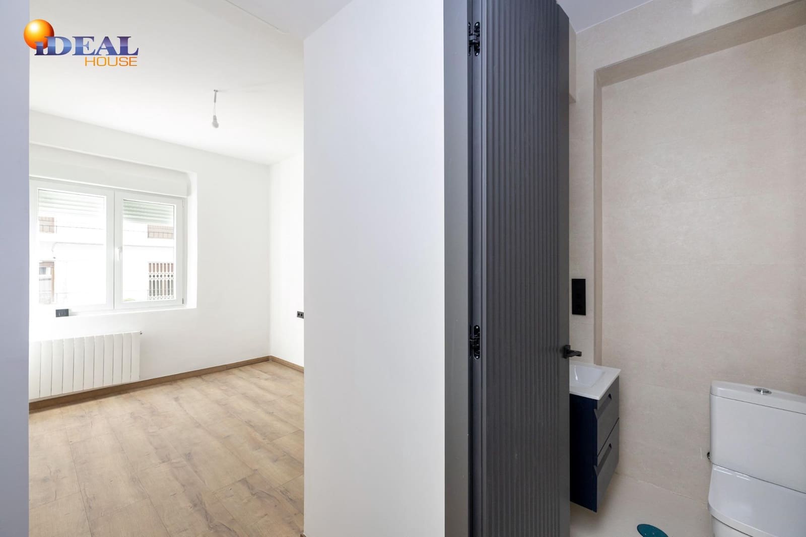 2 bedroom Flat for sale in Granada city - € 398,000 (Ref: 9456183)