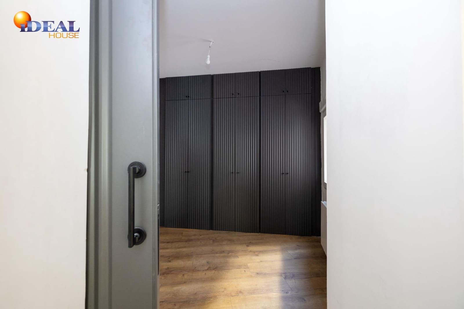 2 bedroom Flat for sale in Granada city - € 398,000 (Ref: 9456183)