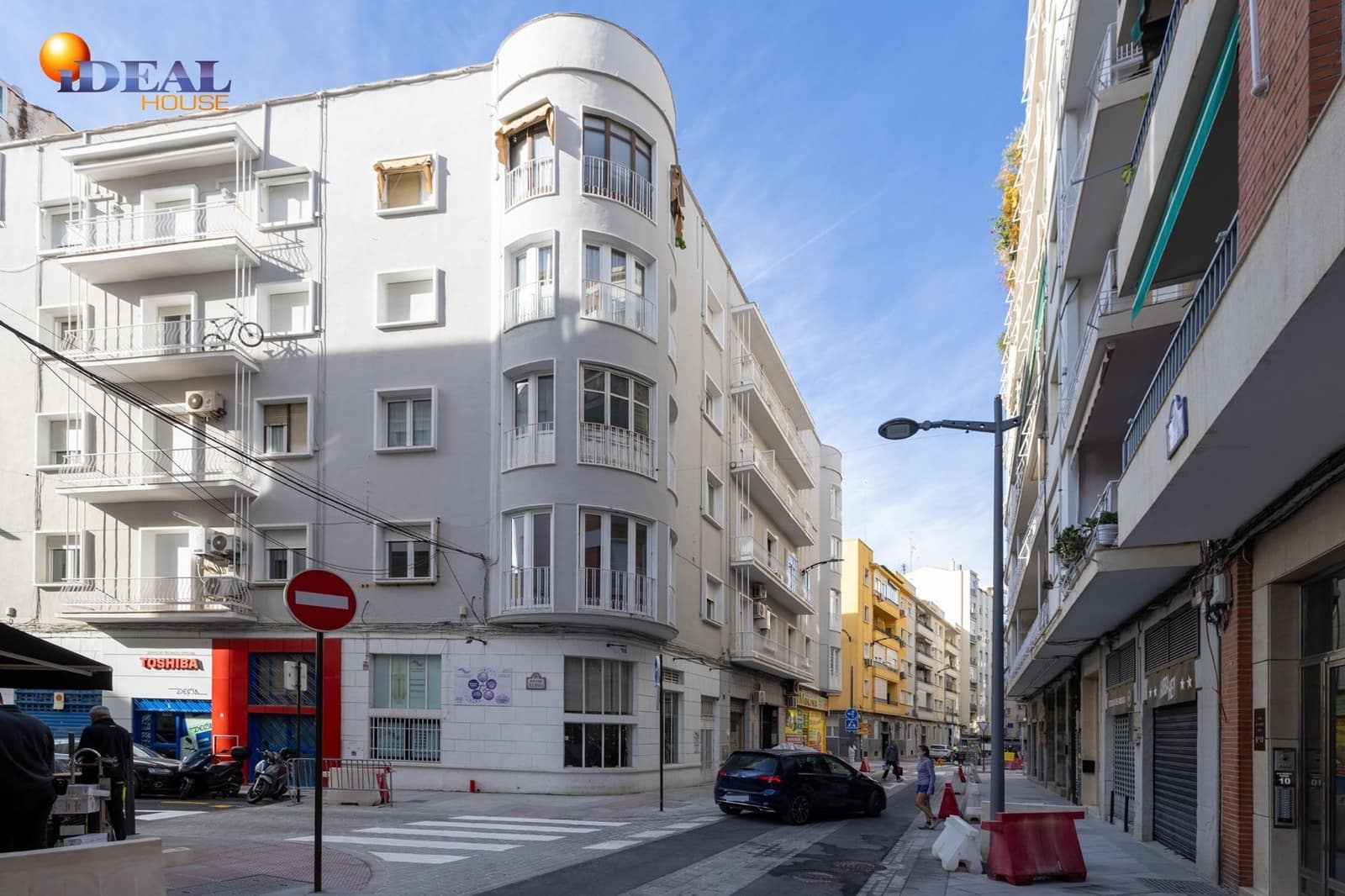 2 bedroom Flat for sale in Granada city - € 398,000 (Ref: 9456183)