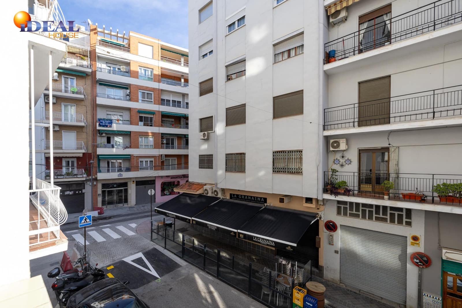 2 bedroom Flat for sale in Granada city - € 398,000 (Ref: 9456183)