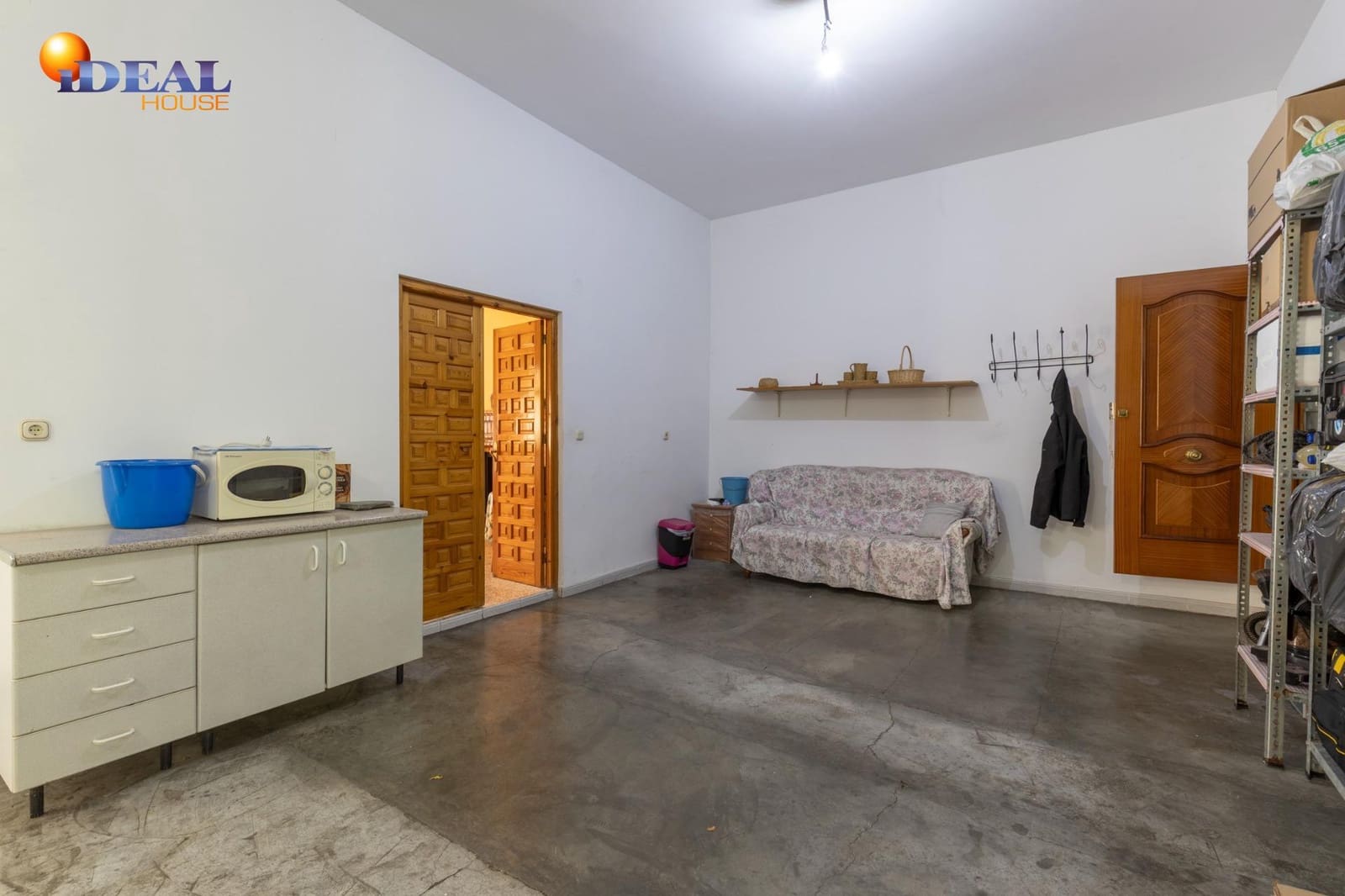 1 bedroom Commercial for sale in Guejar Sierra with garage - € 83,000 (Ref: 9456184)