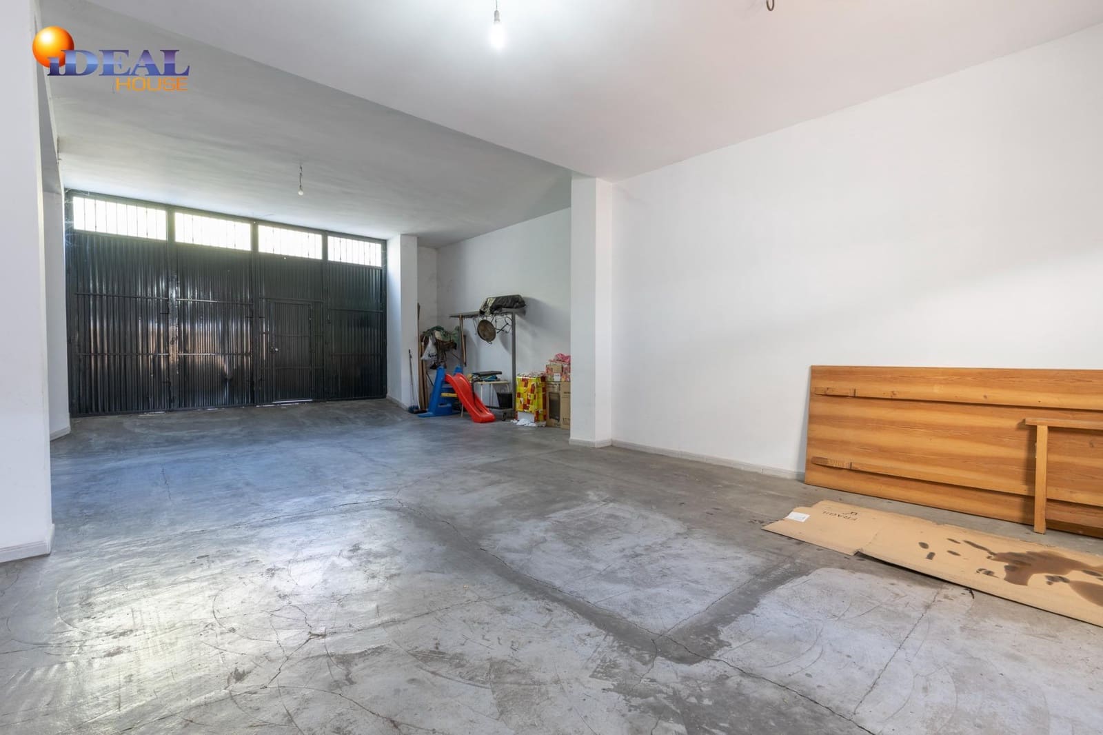 1 bedroom Commercial for sale in Guejar Sierra with garage - € 83,000 (Ref: 9456184)