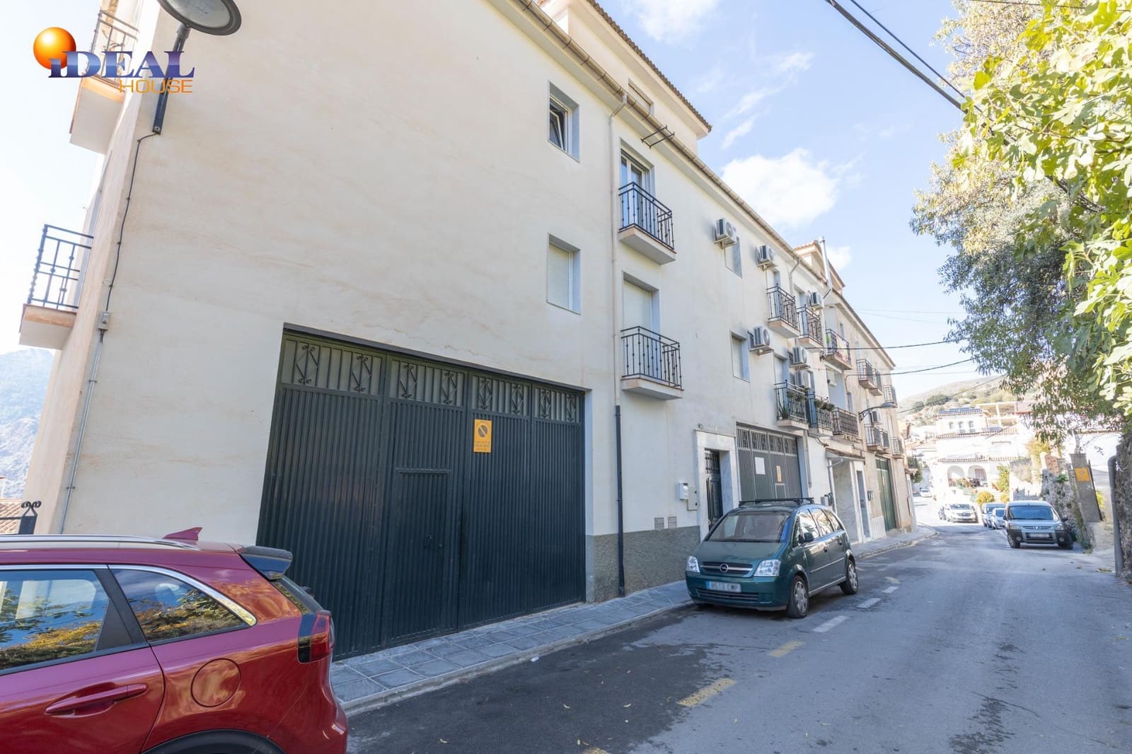 1 bedroom Commercial for sale in Guejar Sierra with garage - € 83,000 (Ref: 9456184)
