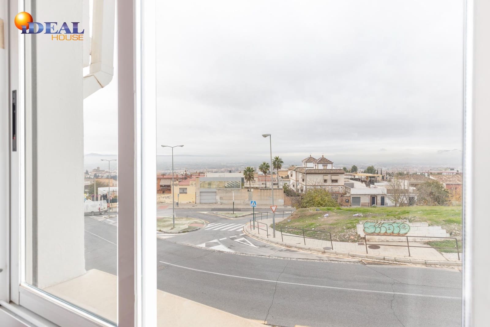 3 sovrum Radhus till salu i Granada stad med pool garage - 339 000 € (Ref: 9456188)