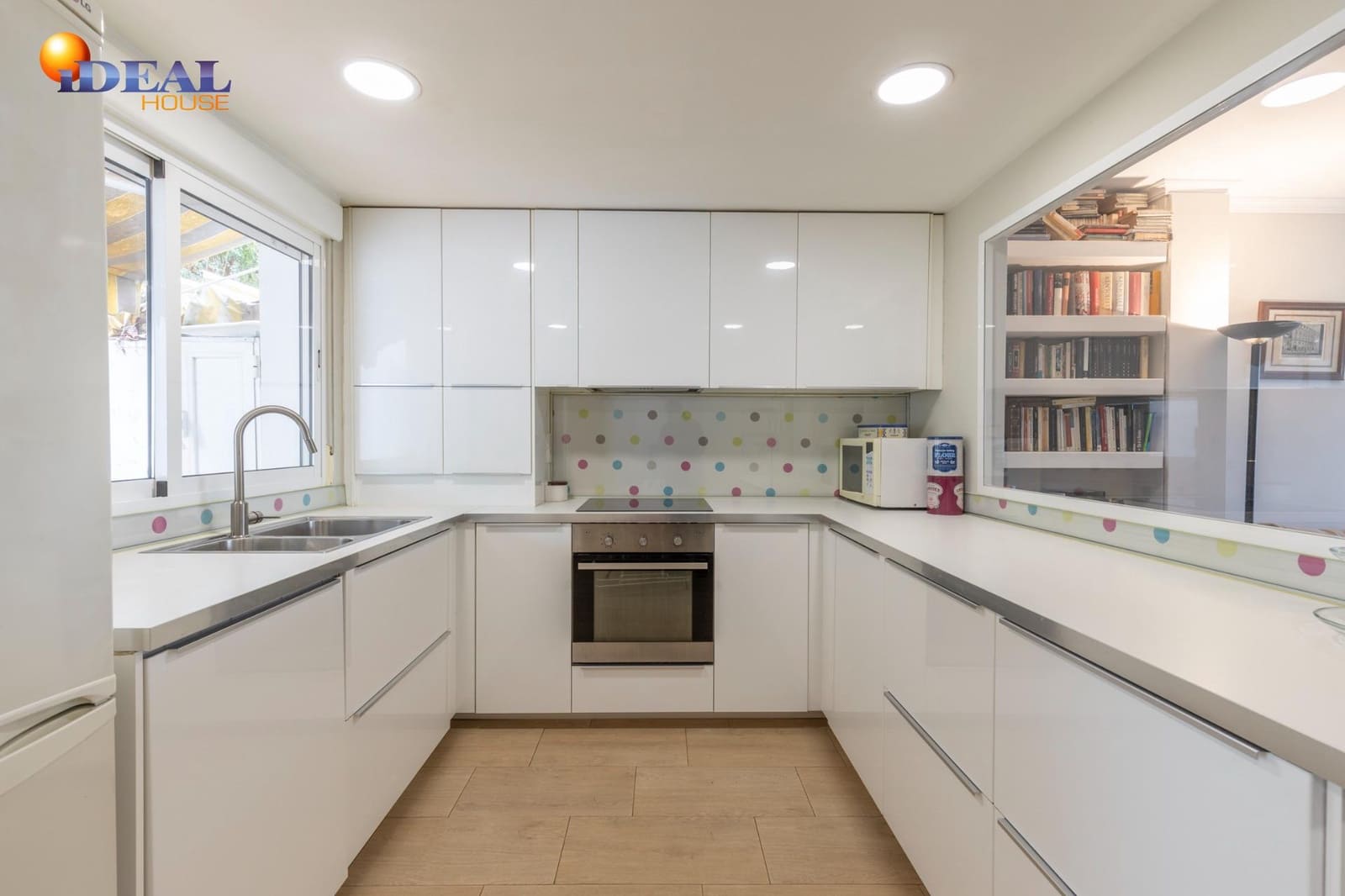 3 sovrum Radhus till salu i Granada stad med pool garage - 339 000 € (Ref: 9456188)