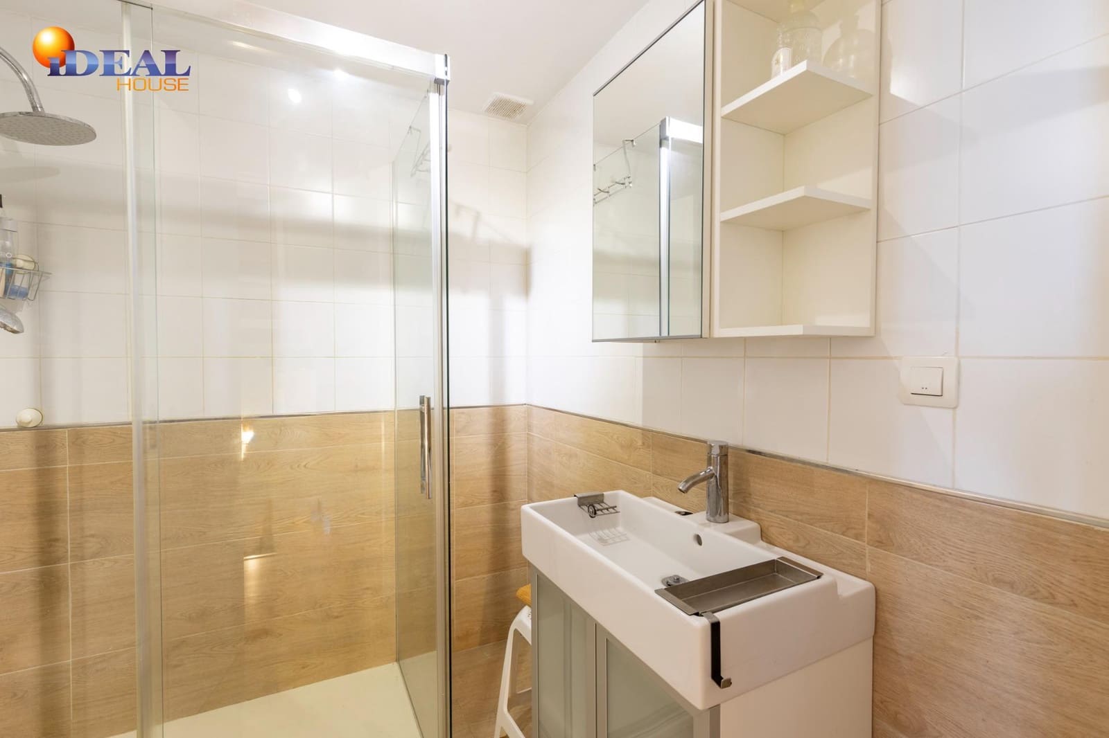 3 sovrum Radhus till salu i Granada stad med pool garage - 339 000 € (Ref: 9456188)