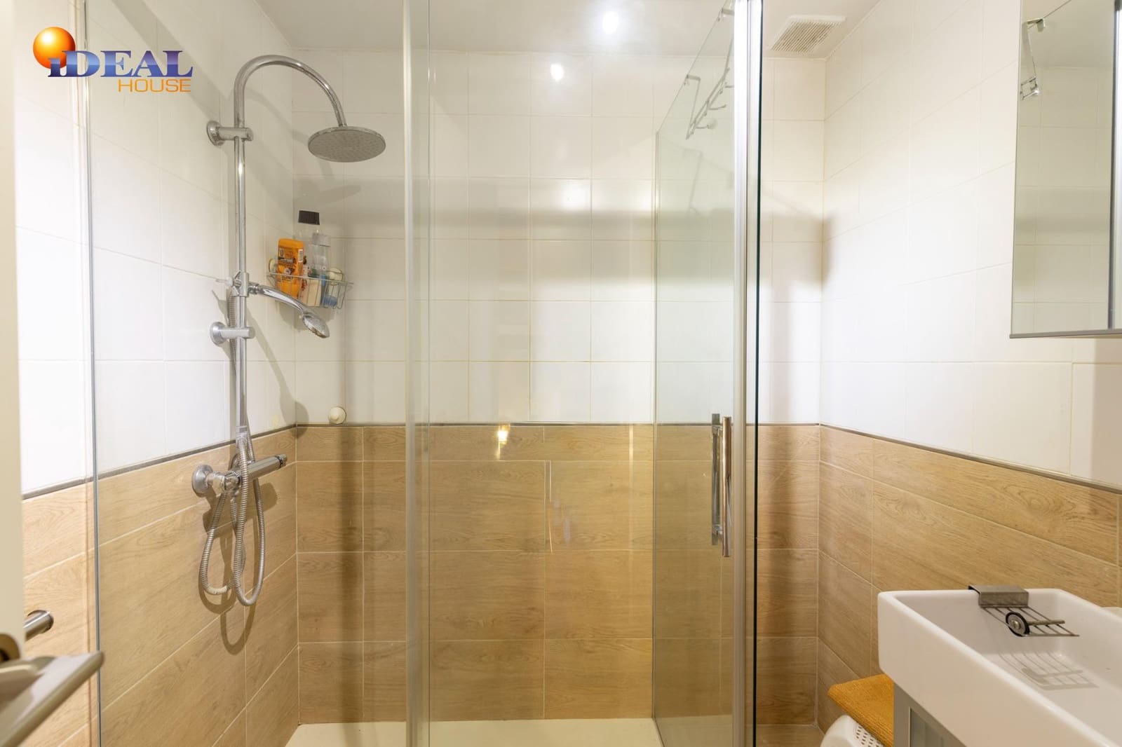 3 sovrum Radhus till salu i Granada stad med pool garage - 339 000 € (Ref: 9456188)