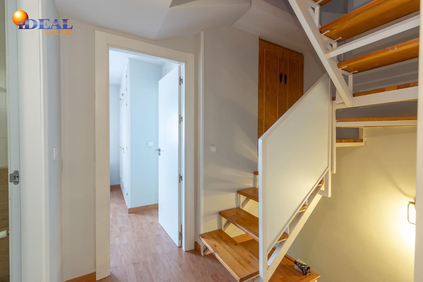 3 sovrum Radhus till salu i Granada stad med pool garage - 339 000 € (Ref: 9456188)