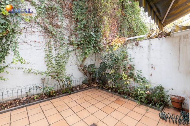 3 sovrum Radhus till salu i Albaicin, Granada stad med pool garage - 339 000 € (Ref: 9456188)