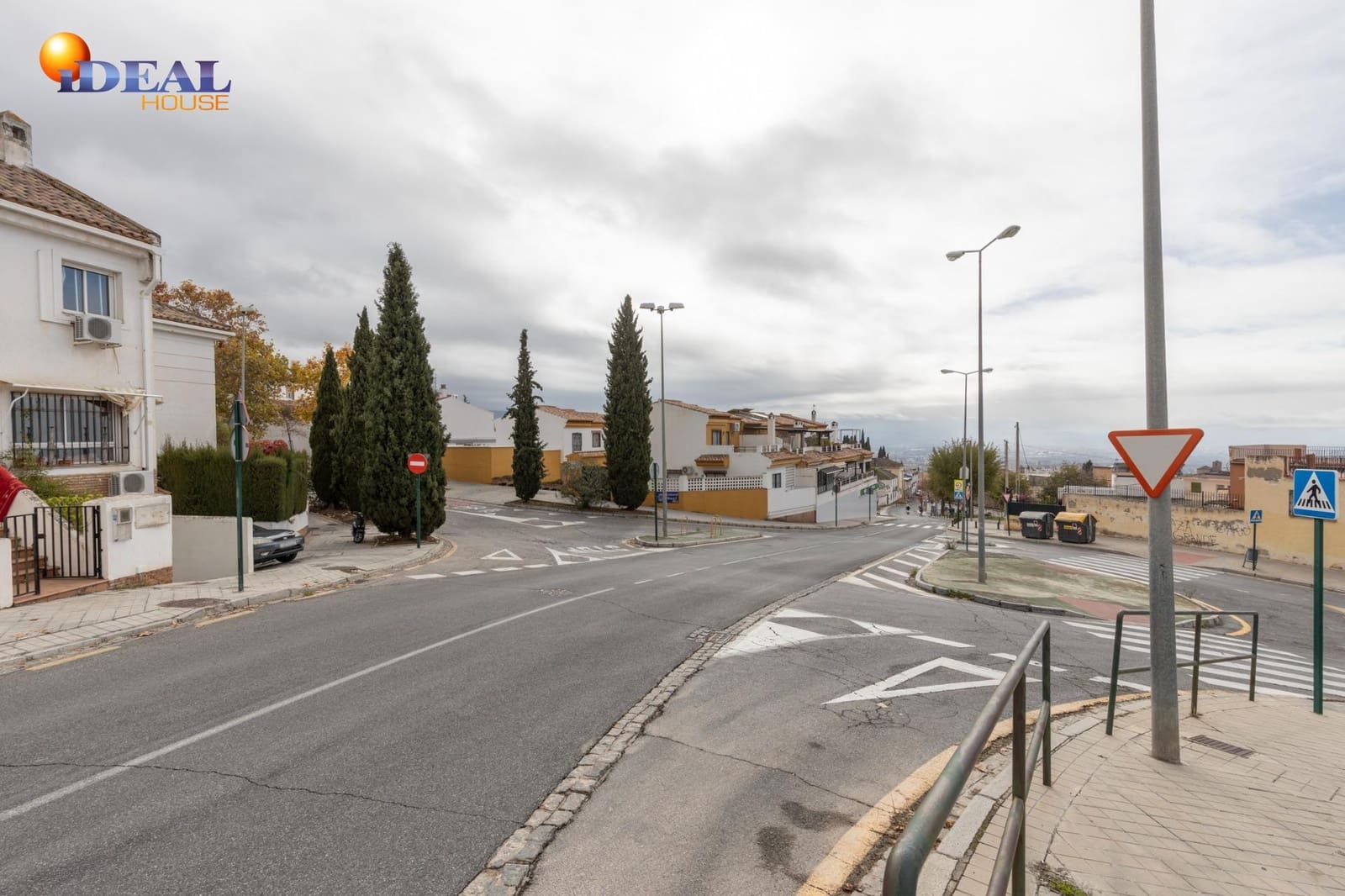 3 sovrum Radhus till salu i Granada stad med pool garage - 339 000 € (Ref: 9456188)