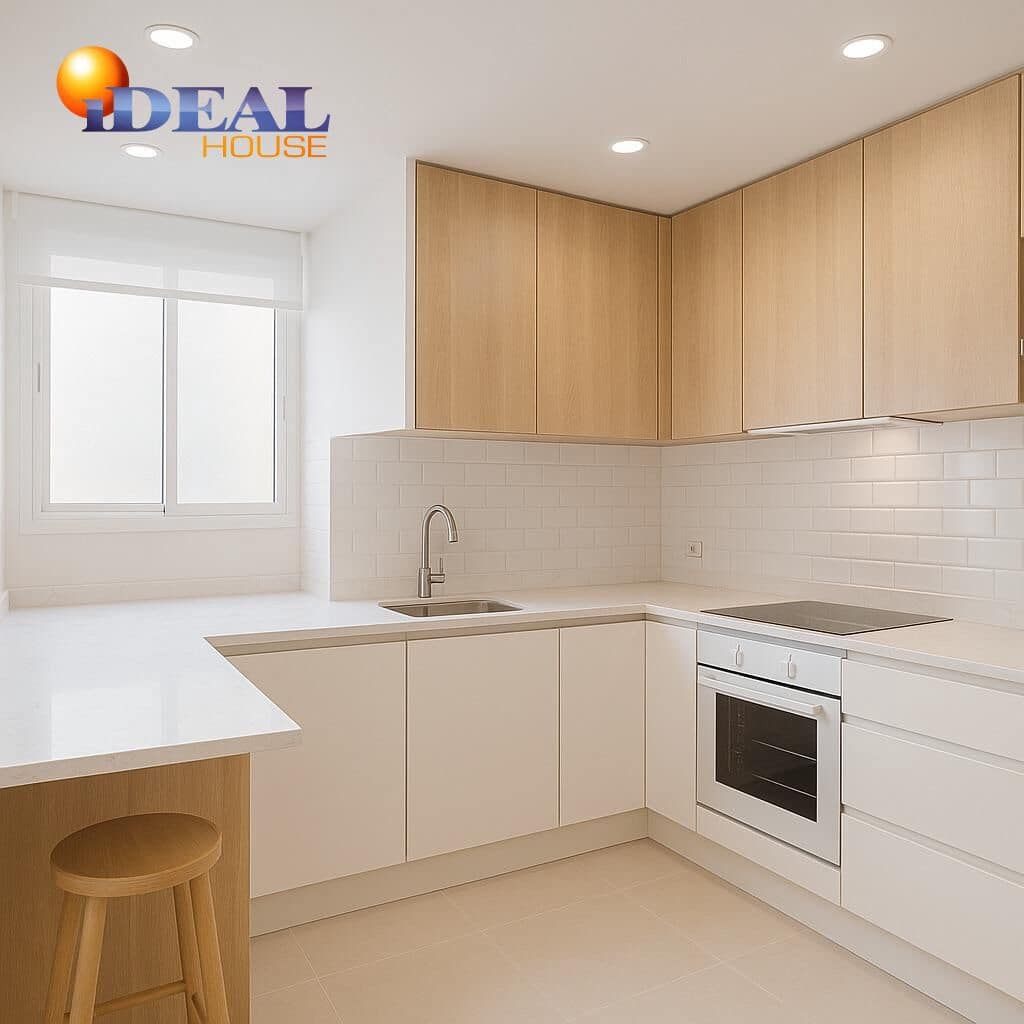 4 bedroom Flat for sale in Granada city with garage - € 420,000 (Ref: 9456190)