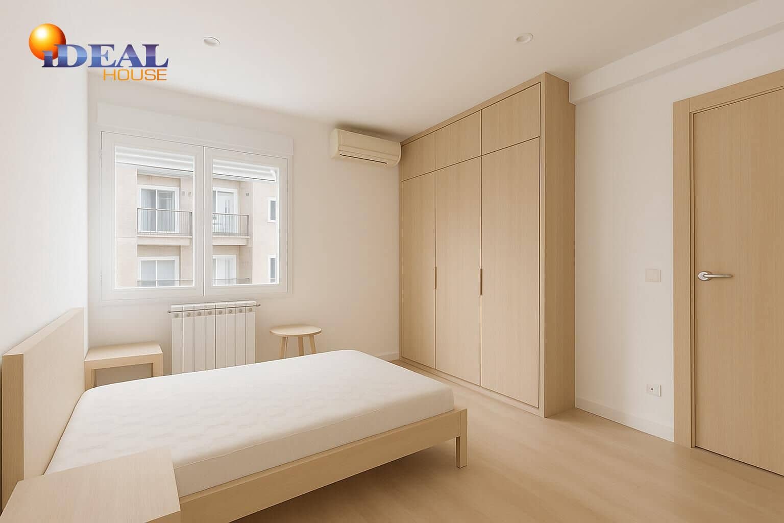 4 bedroom Flat for sale in Granada city with garage - € 420,000 (Ref: 9456190)