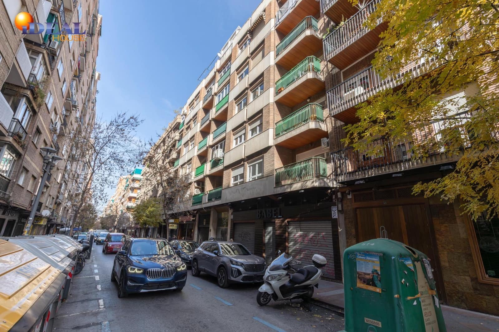 4 bedroom Flat for sale in Granada city with garage - € 420,000 (Ref: 9456190)