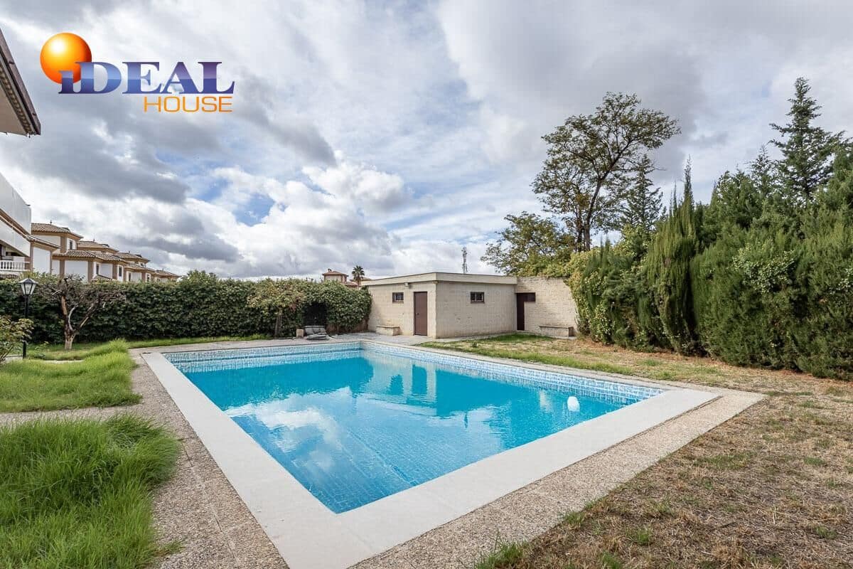 3 makuuhuone Maalaistalo myytävänä paikassa Cajar mukana uima-altaan 
autotalli - 435 000 € (Ref: 9456195)