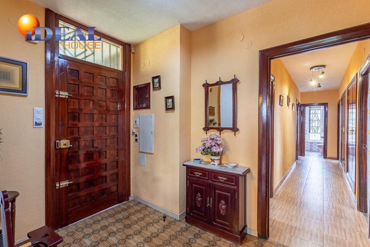 3 makuuhuone Maalaistalo myytävänä paikassa Cajar mukana uima-altaan 
autotalli - 435 000 € (Ref: 9456195)