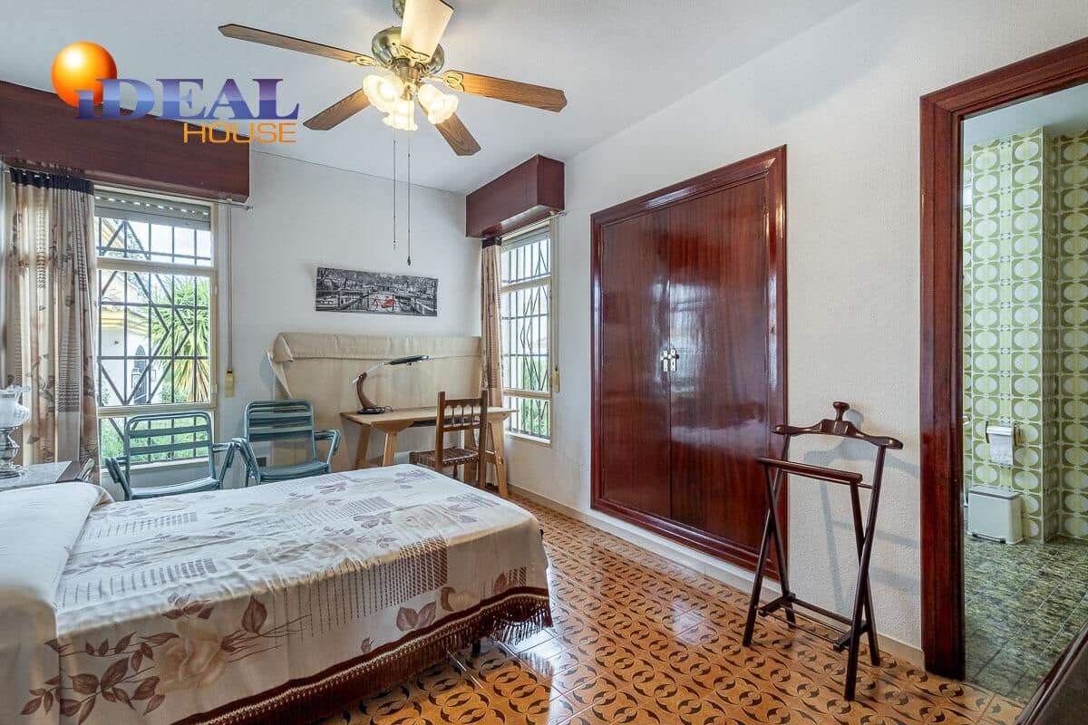 3 makuuhuone Maalaistalo myytävänä paikassa Cajar mukana uima-altaan 
autotalli - 435 000 € (Ref: 9456195)