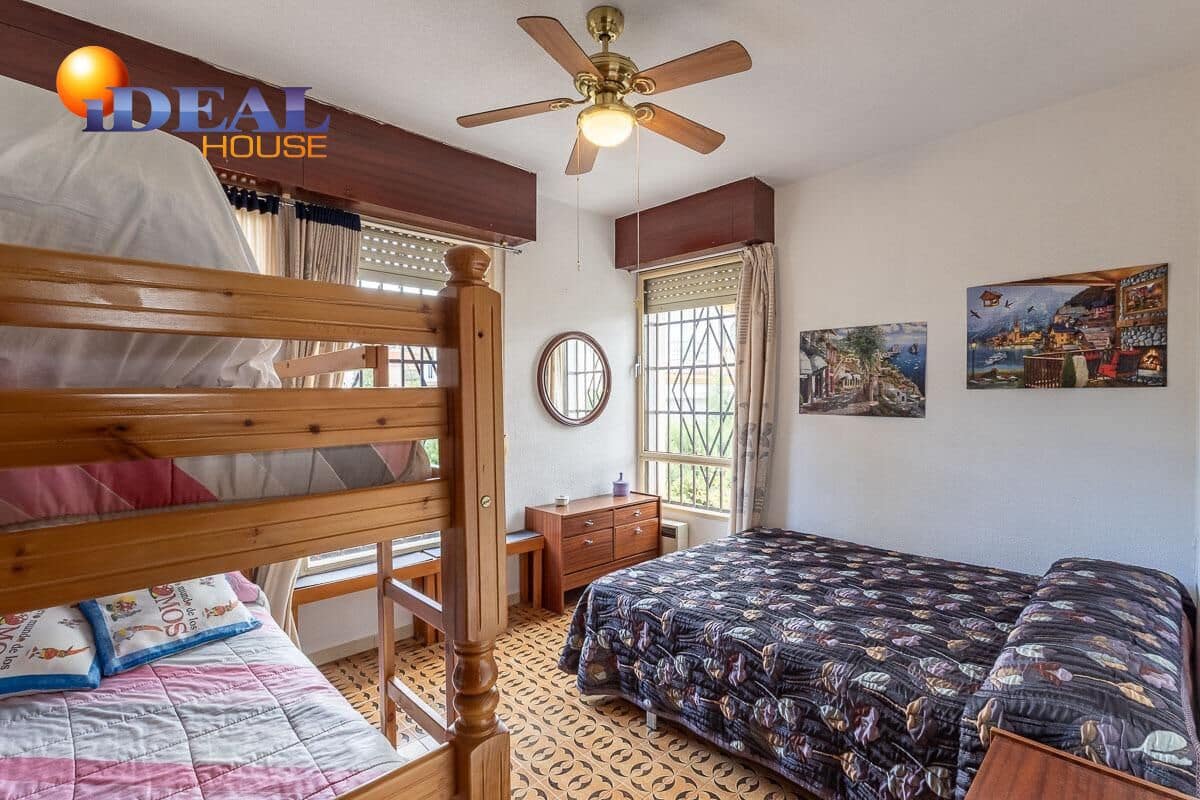 3 makuuhuone Maalaistalo myytävänä paikassa Cajar mukana uima-altaan 
autotalli - 435 000 € (Ref: 9456195)