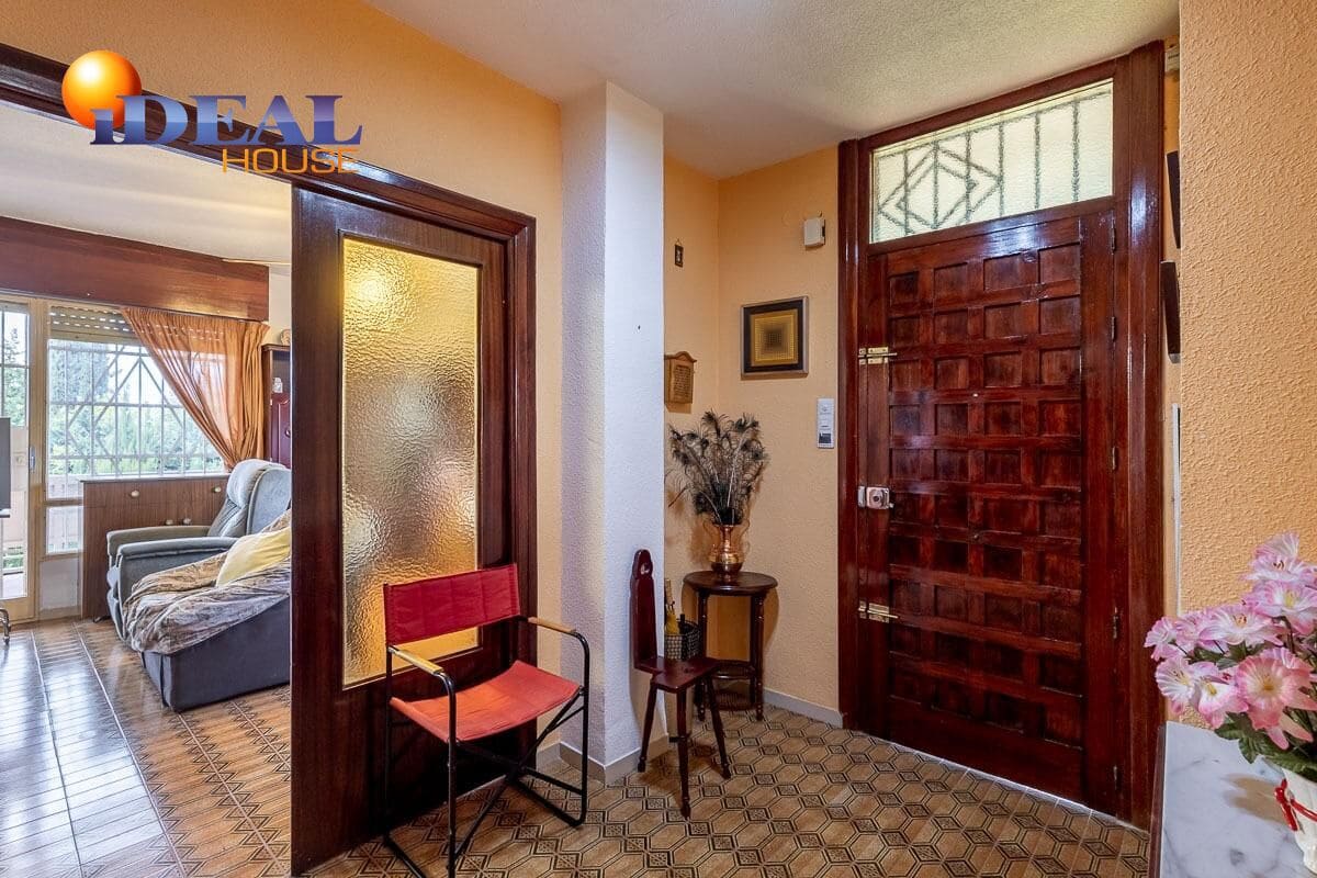 3 makuuhuone Maalaistalo myytävänä paikassa Cajar mukana uima-altaan 
autotalli - 435 000 € (Ref: 9456195)