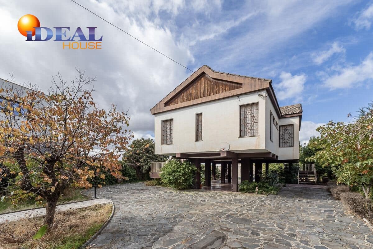 3 makuuhuone Maalaistalo myytävänä paikassa Cajar mukana uima-altaan 
autotalli - 435 000 € (Ref: 9456195)