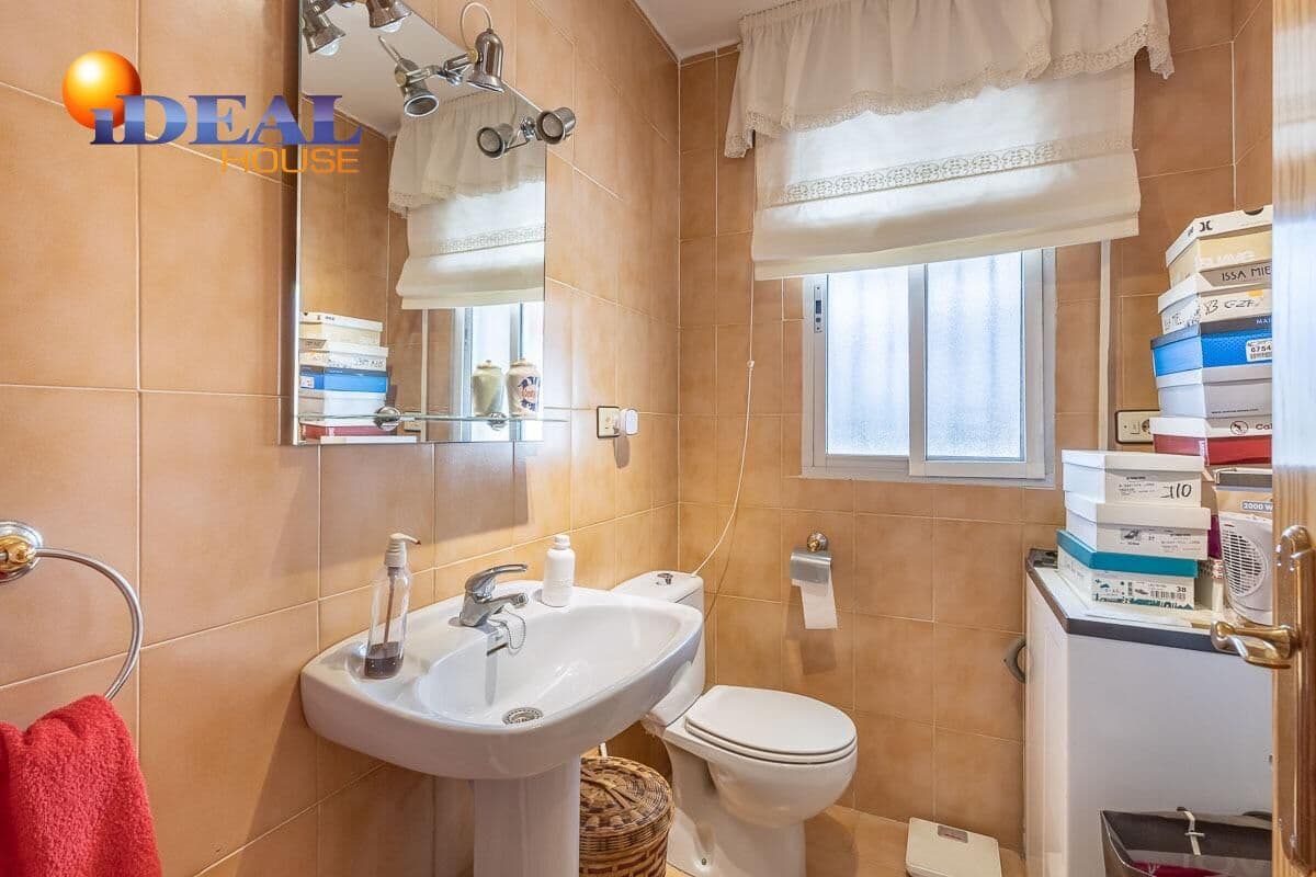 4 sovrum Villa till salu i Gojar med pool garage - 430 000 € (Ref: 9462017)