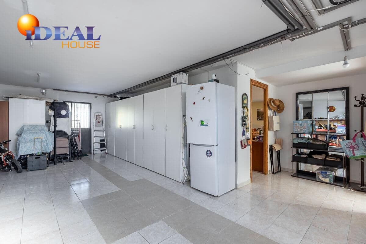 4 sovrum Villa till salu i Gojar med pool garage - 430 000 € (Ref: 9462017)