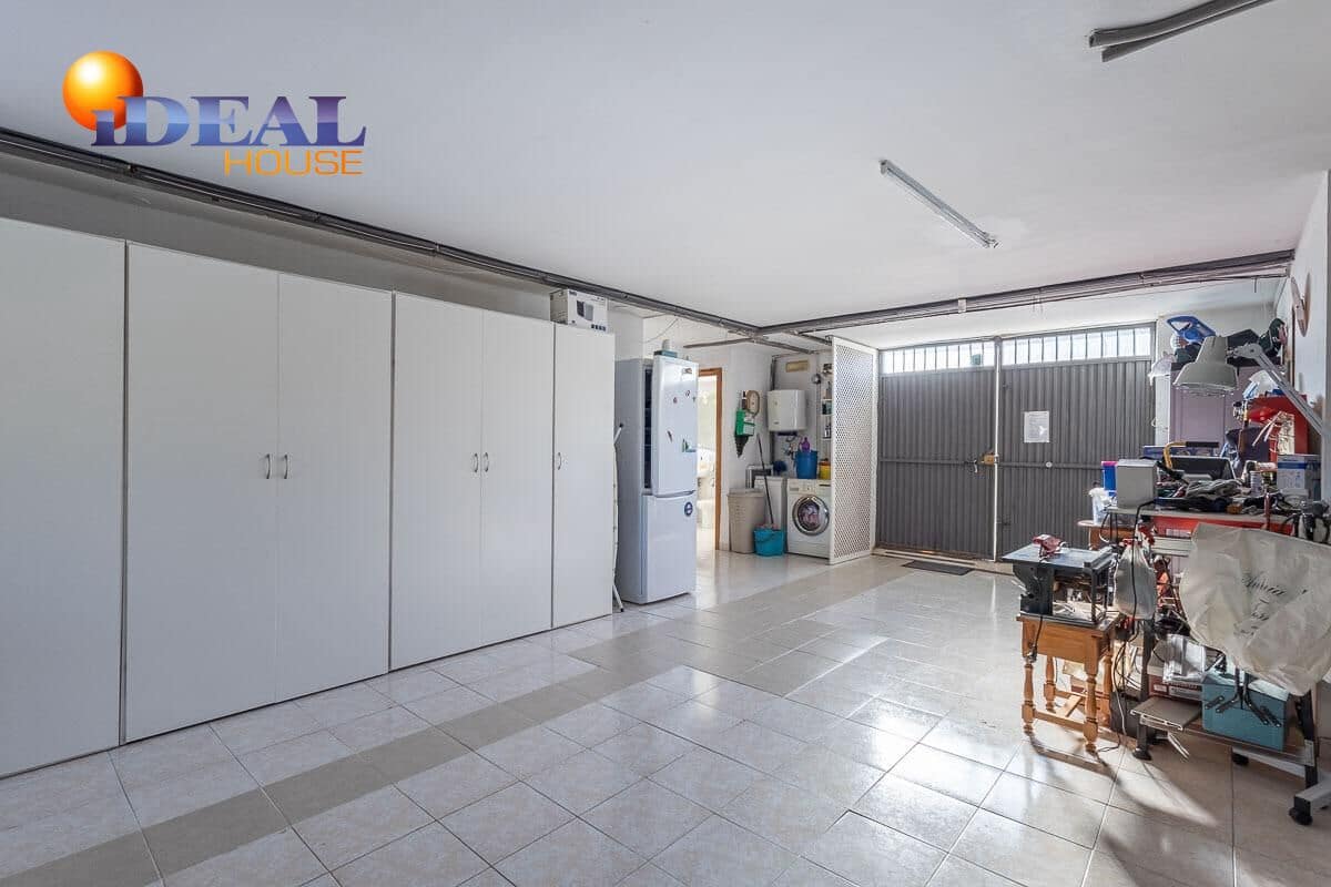 4 sovrum Villa till salu i Gojar med pool garage - 430 000 € (Ref: 9462017)