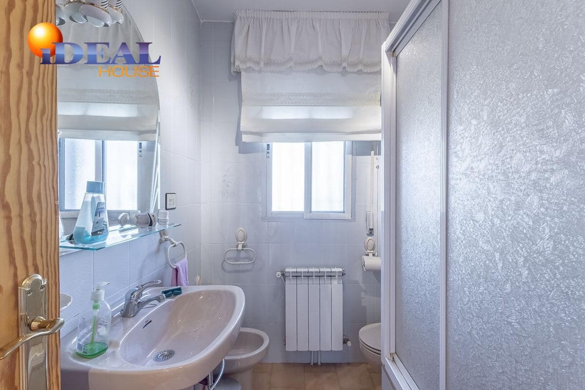 4 sovrum Villa till salu i Gojar med pool garage - 430 000 € (Ref: 9462017)