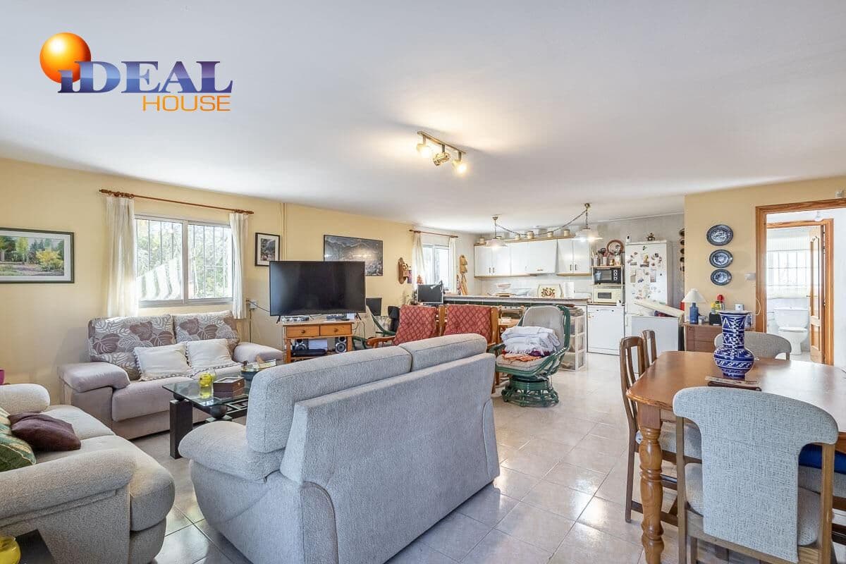 4 sovrum Villa till salu i Gojar med pool garage - 430 000 € (Ref: 9462017)