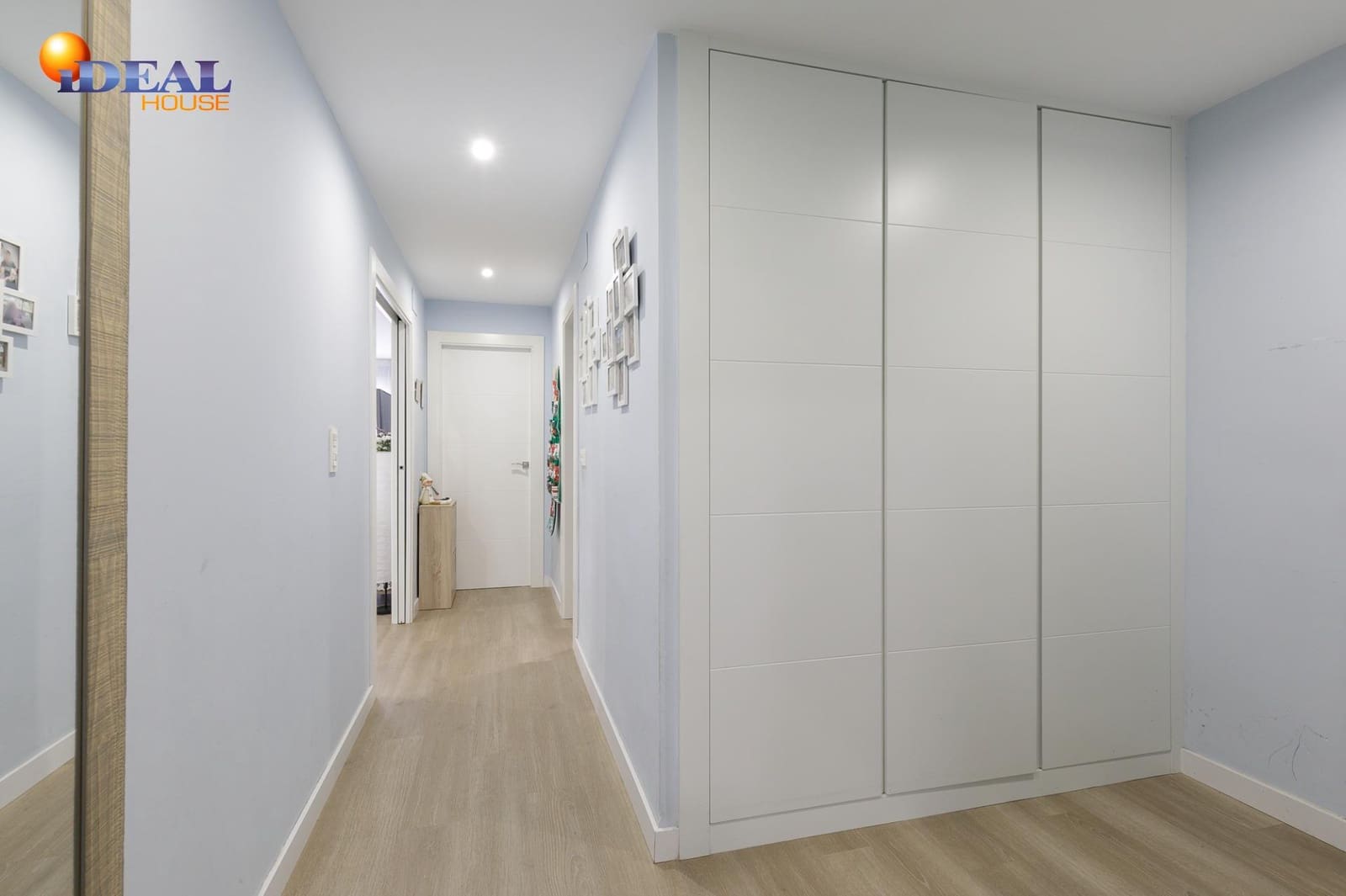 4 bedroom Flat for sale in Granada city with garage - € 535,000 (Ref: 9462019)