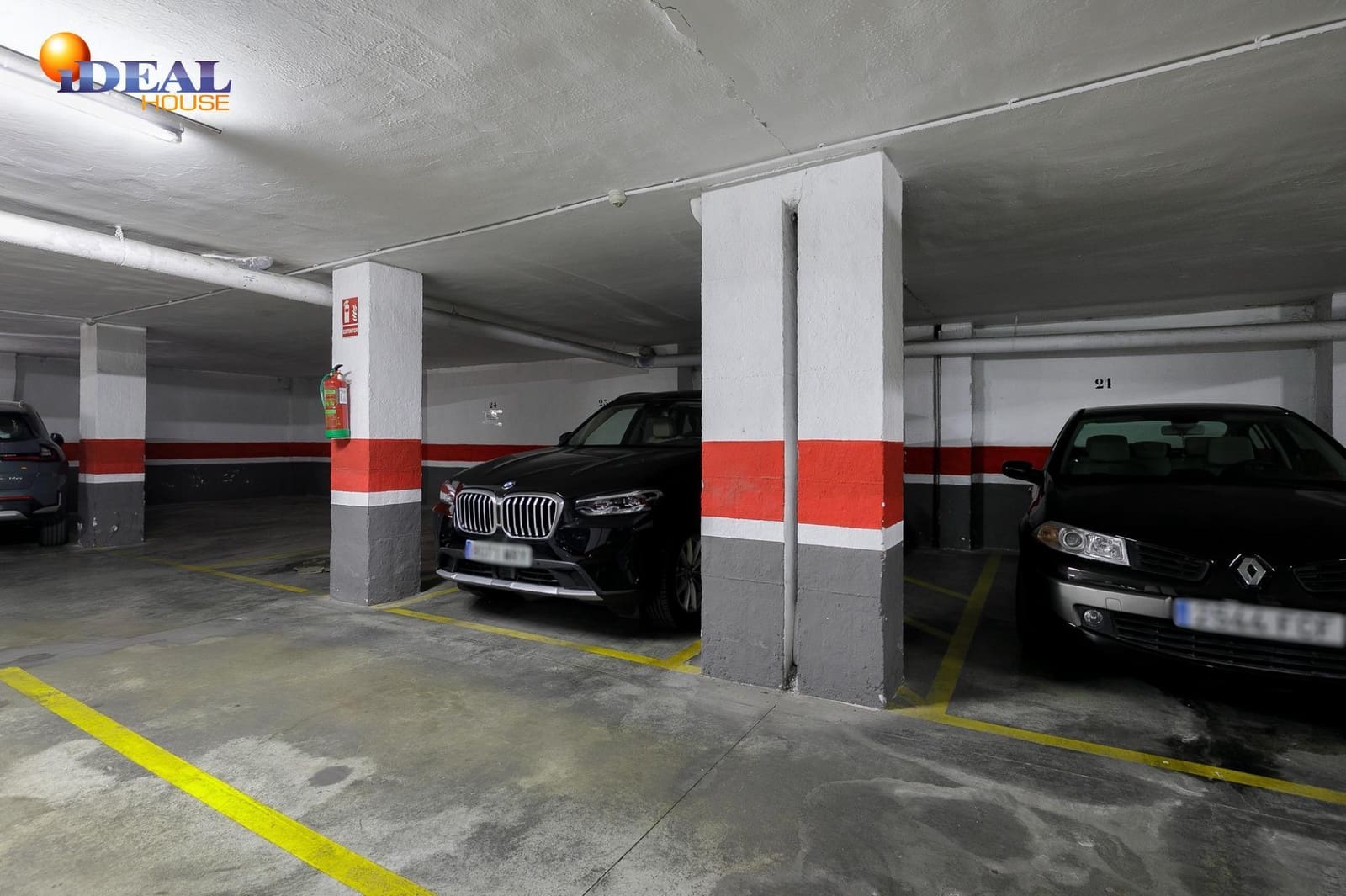 4 bedroom Flat for sale in Granada city with garage - € 535,000 (Ref: 9462019)