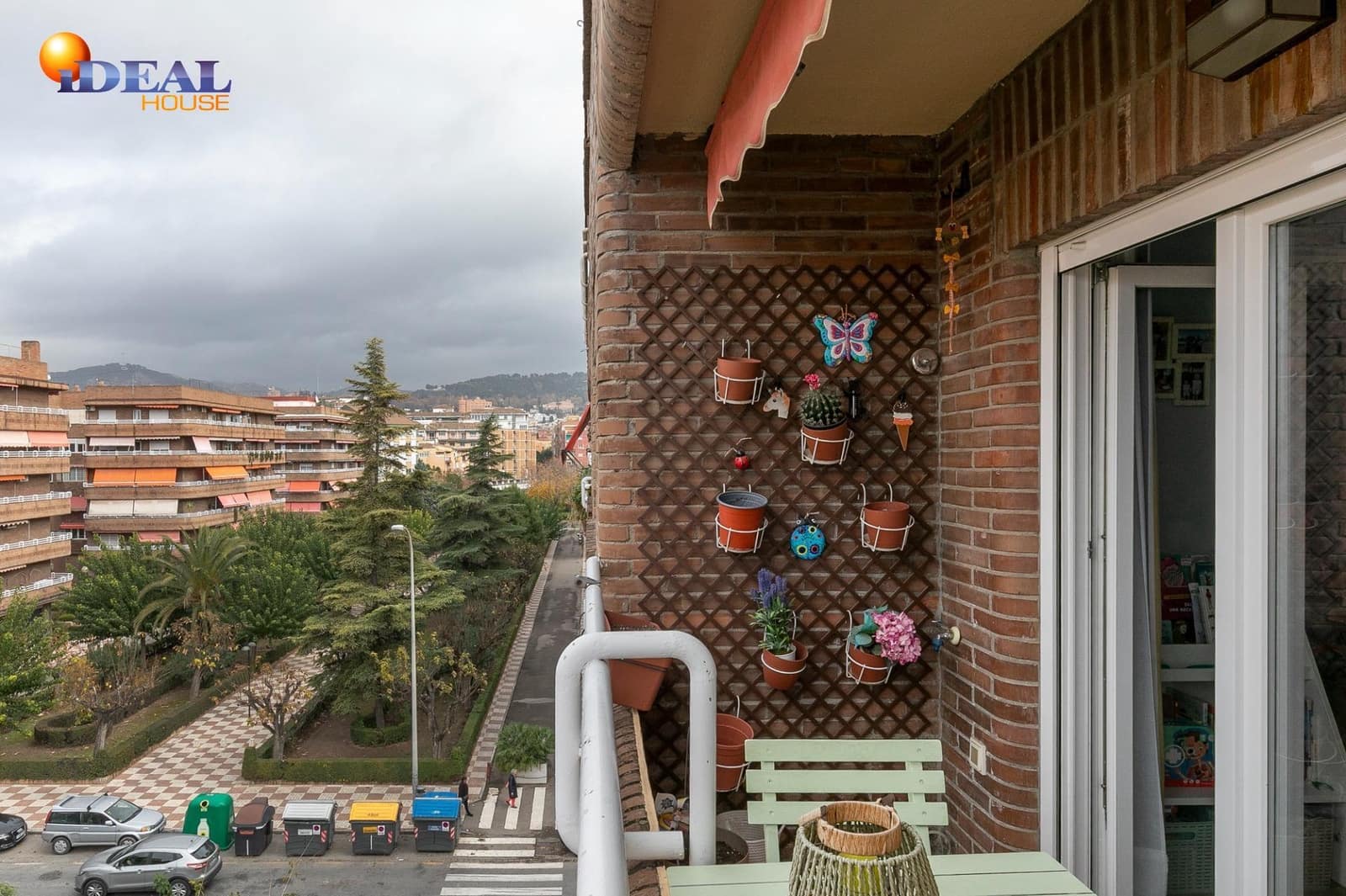 4 bedroom Flat for sale in Granada city with garage - € 535,000 (Ref: 9462019)