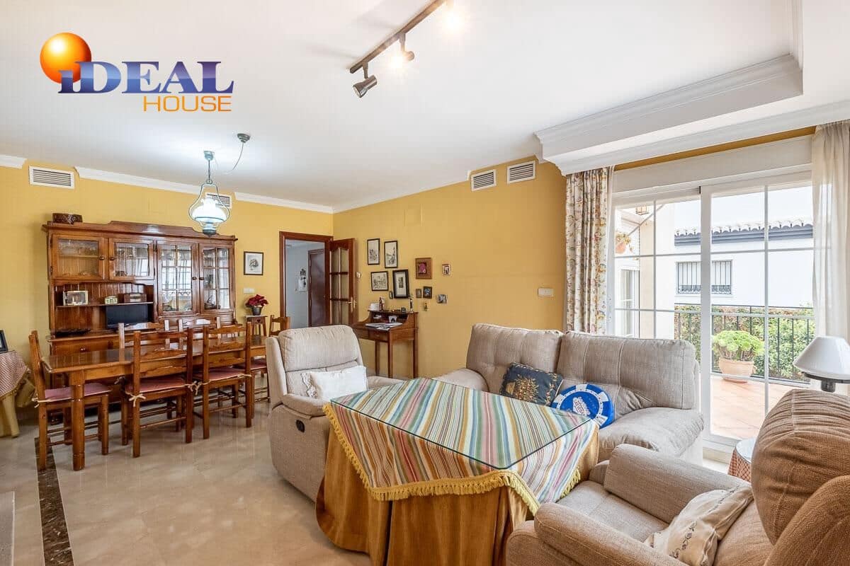 5 bedroom Villa for sale in Peligros with pool garage - € 449,000 (Ref: 9462022)