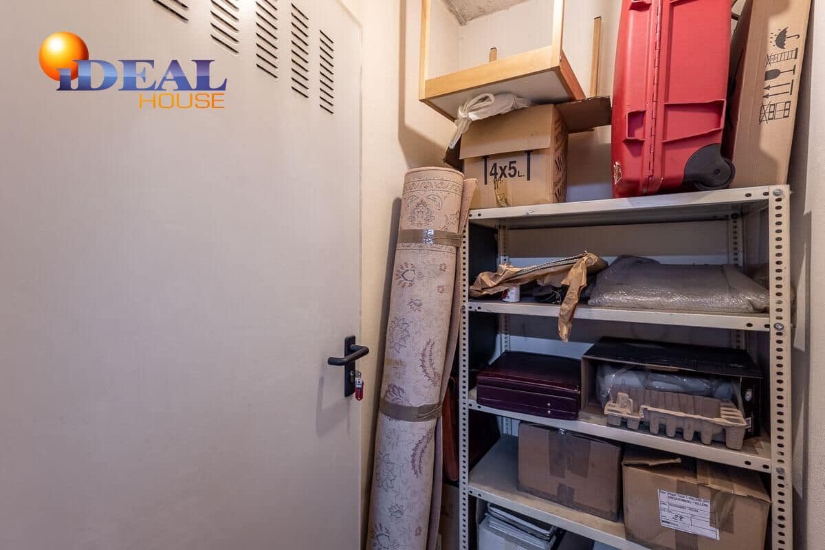 Autotalli myytävänä paikassa Granada kaupunki - 21 000 € (Ref: 9465587)