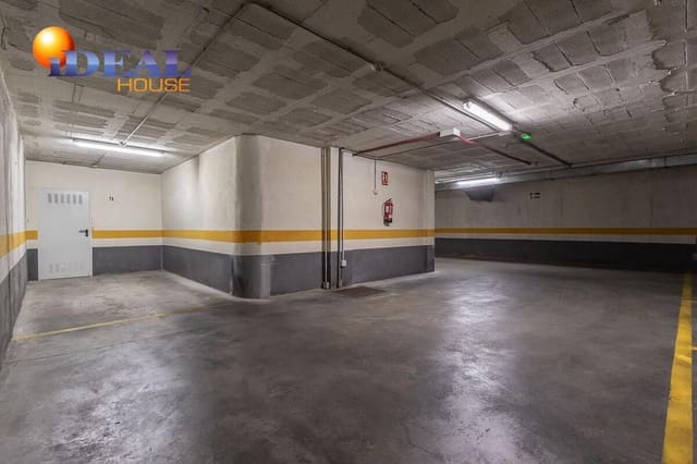 Autotalli myytävänä paikassa Granada kaupunki - 21 000 € (Ref: 9465587)